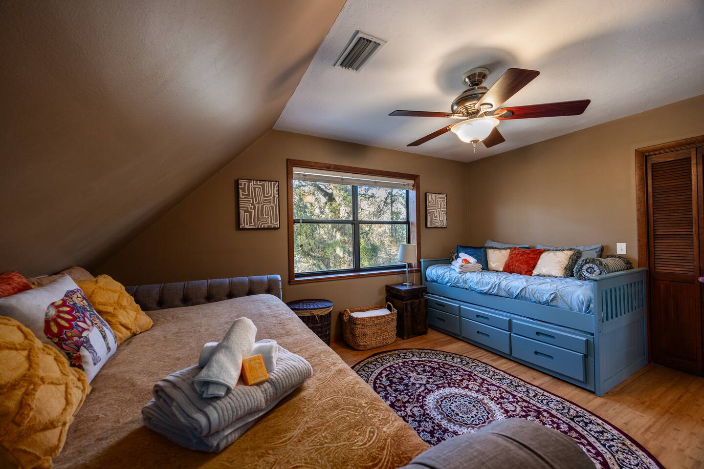 Earth Room bedroom